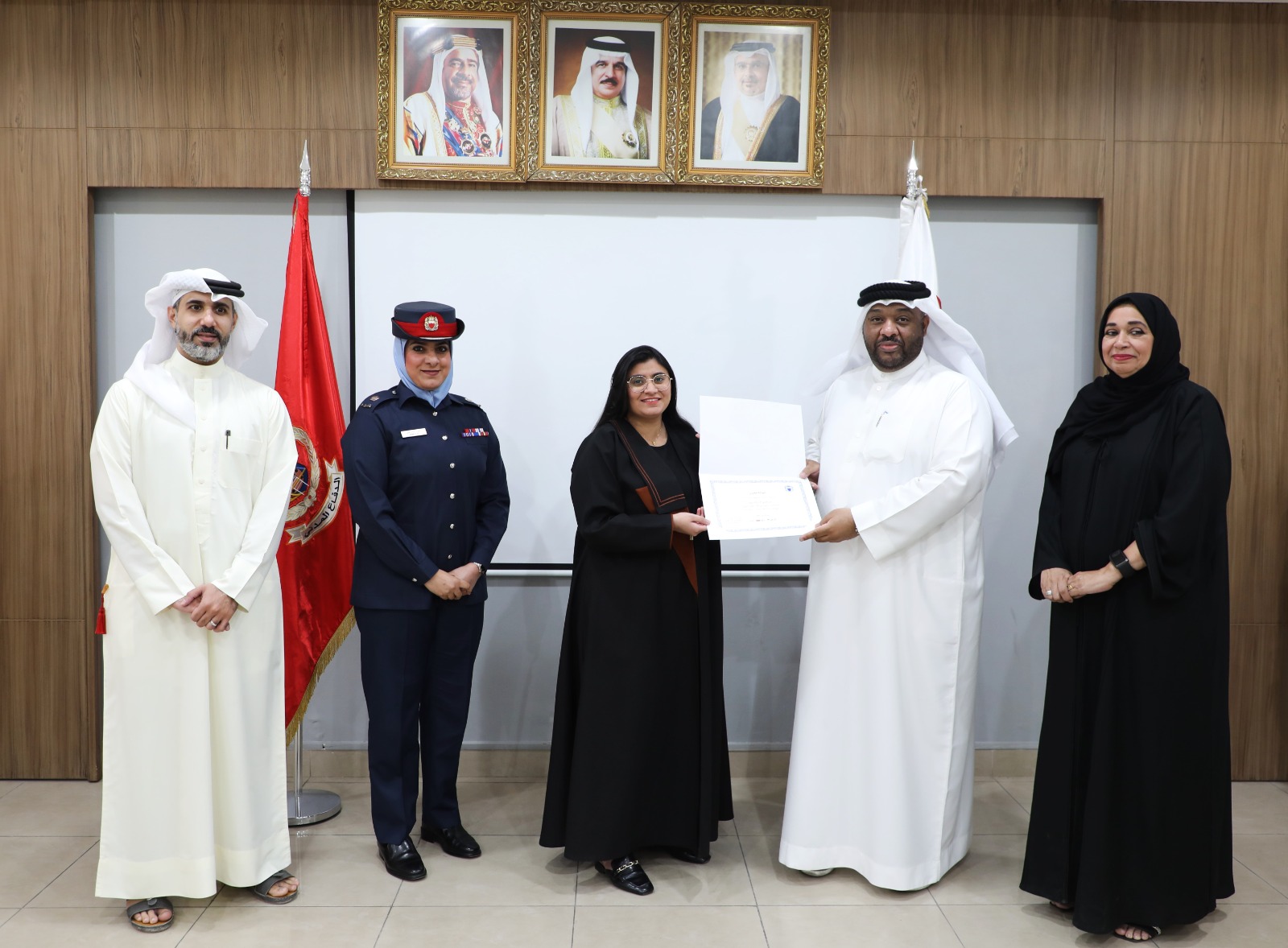 الموارد البشرية تنظم برنامجاً تدريبياً حول الحقيبة التشريعية بالتعاون مع هيئة التشريع والرأي القانوني<